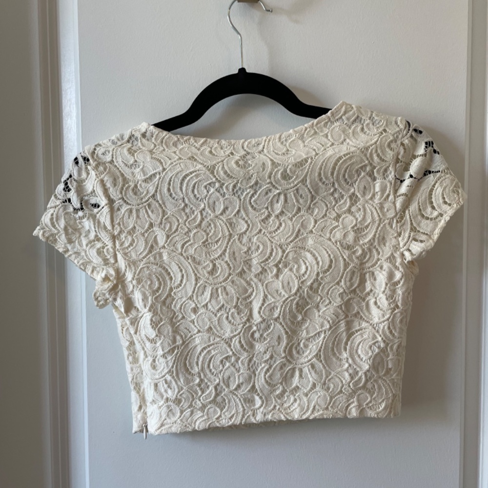 Express White Lace Skirt Set - Picture 3 of 5